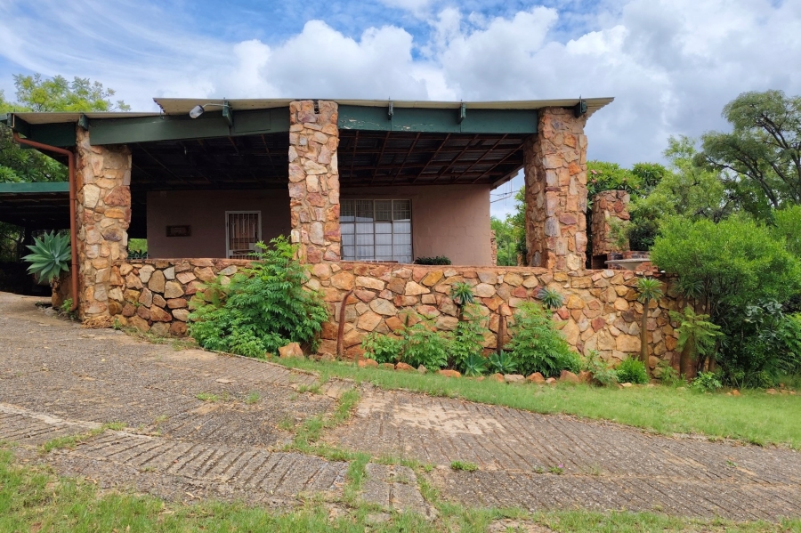Commercial Property for Sale in Hartbeespoort Rural North West